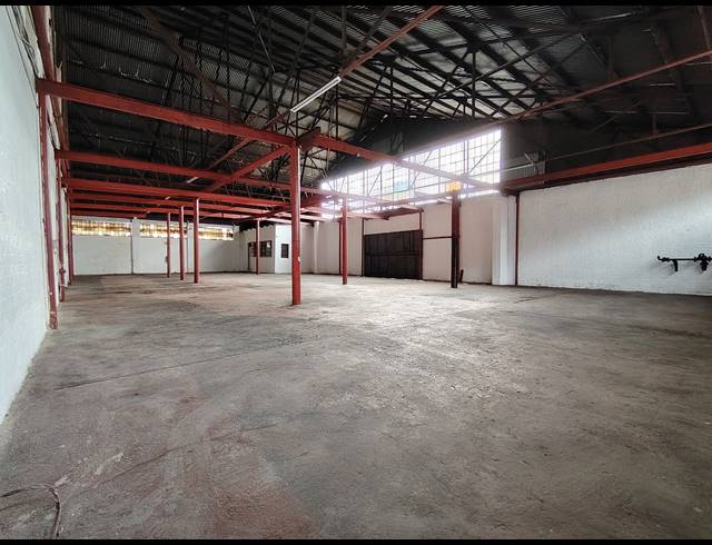 1,500M² WAREHOUSE TO LET IN DRIEHOEK